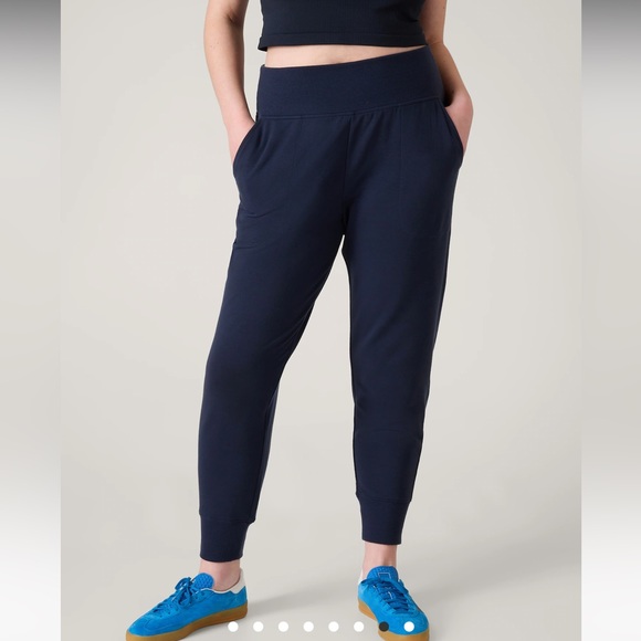 Athleta Coaster Luxe Jogger // Navy - Picture 5 of 11